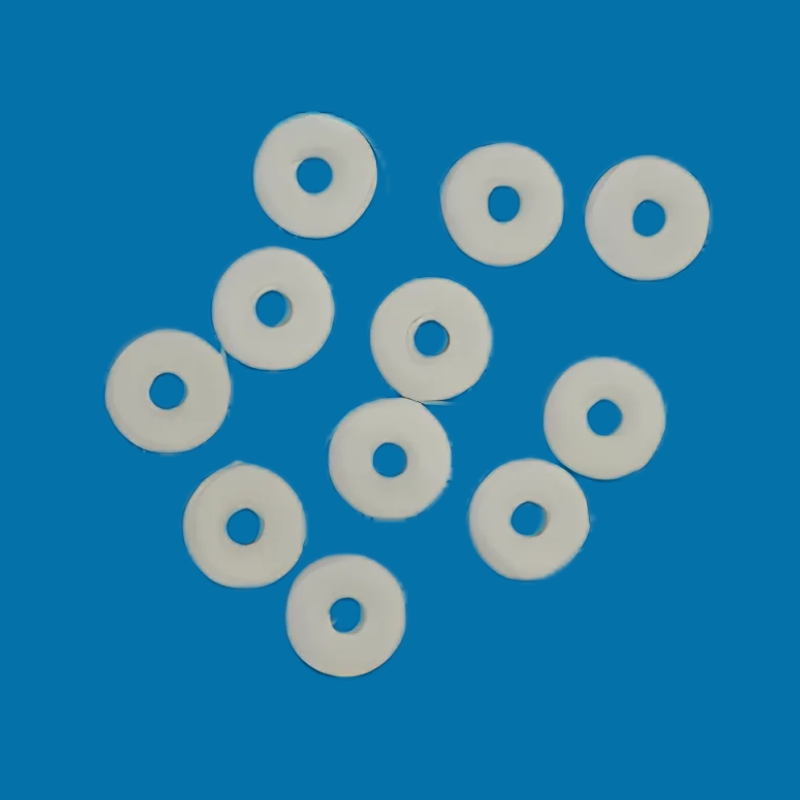 SEWING THREAD WHITE SMALL (12)