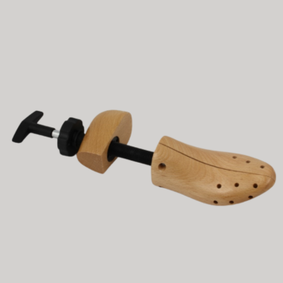 Wooden Shoe Tree Dasco