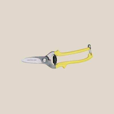 LEATHER SCISSORS RIGHT (ONE PAIR = ONE PIECE)